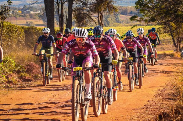 10 astuces pour améliorer votre entraînement avec la corde à sauter